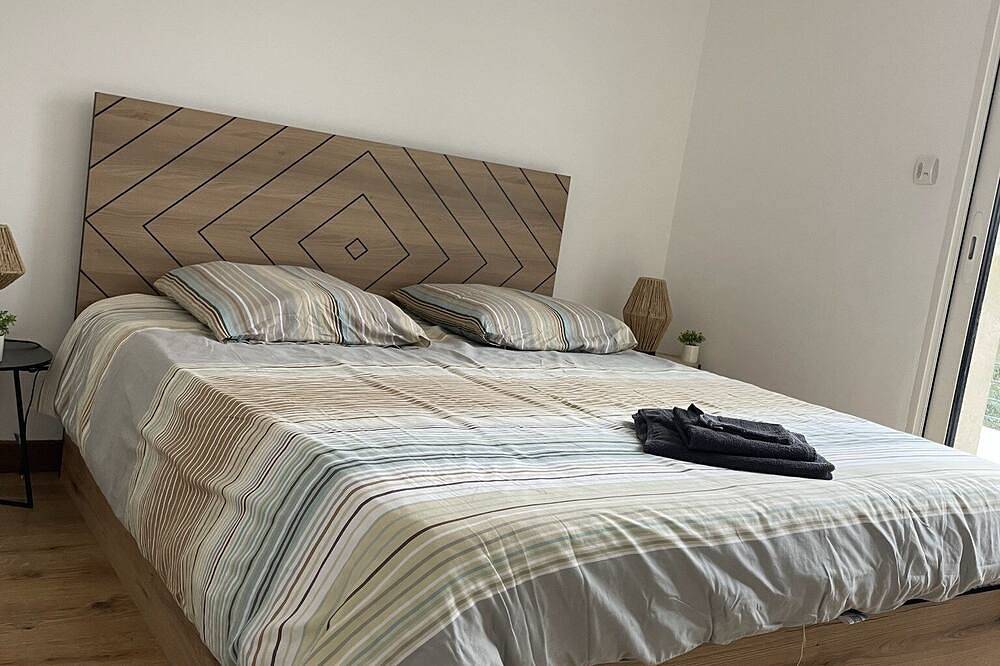 Maison de Campagne Rénovée, 8 Pers, Avec vue mer in Logonna-Daoulas, Brest region