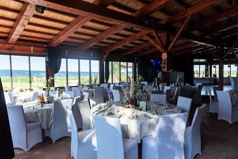 Mobil-home Aqua 3 pièces 5 personnes Climatisé Terrasse Semi-Couverte in Calvisson, Région de Nîmes