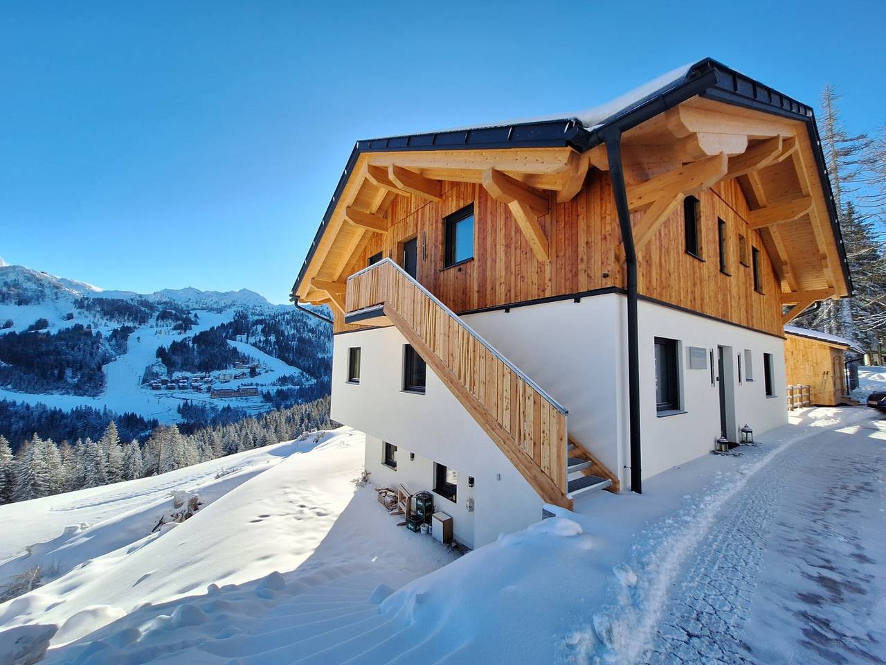 Ganzes Studio, Studio '3' mit Bergblick, gemeinsamem Garten und Wi-Fi in Sonnenalpe Naßfeld, Hermagor-Pressegger See