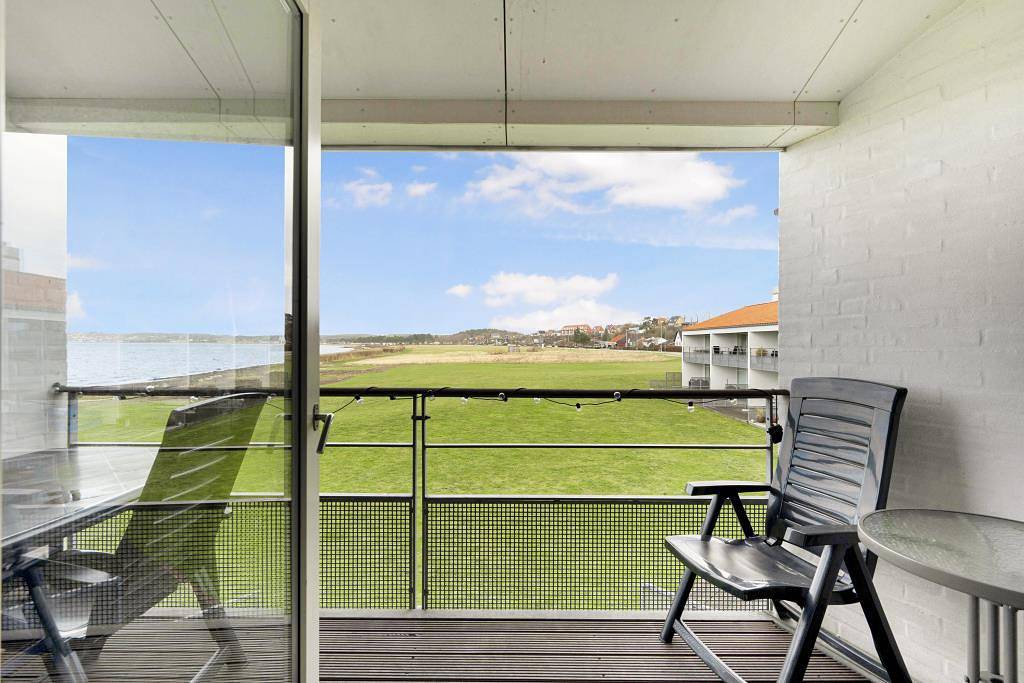 Schöne Ferienwohnung in erster Reihe mit Panoramablick über die Ebeltoft Buc ht in Ebeltoft (Stadt), Ebeltoft