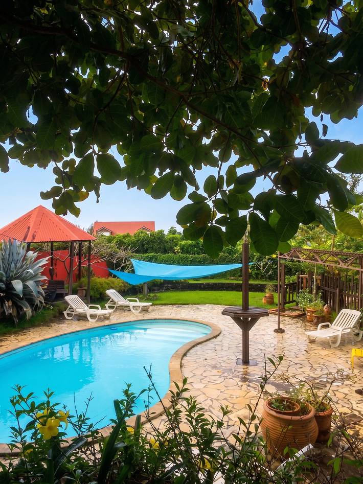 Bungalow for 2 people, with pool and terrace as well as garden, with pets - 1