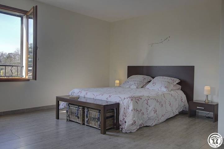 Location de vacances pour 6 personnes, avec jardin et balcon à Pérouges - 3
