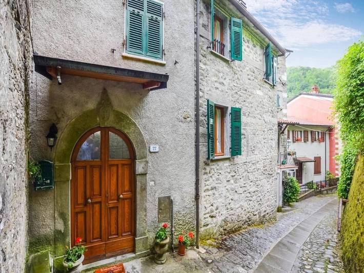 Casa vacanza per 3 persone, con Terrazza in Lunigiana