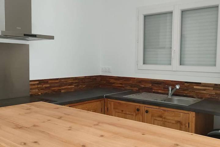 Location de vacances pour 4 personnes, avec vue ainsi que terrasse et jardin à Mons (Gard) - 3