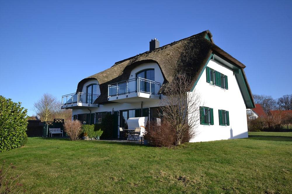 Ganze Wohnung, Ferien am Meer in der wunderschönen Albatros: mit Reetdach, Sauna und viel Platz in Barendorf, Dassow