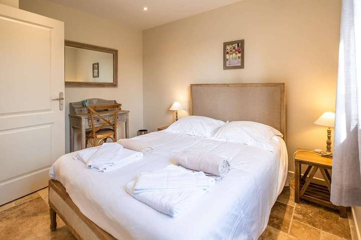 Location de vacances pour 4 personnes, avec jacuzzi ainsi que jardin et terrasse dans Forêt domaniale de Grésigne - 2