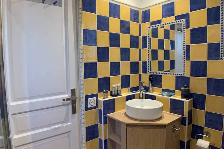 Chambre d’hôte pour 2 personnes, avec piscine et jacuzzi à Tourrettes - 4