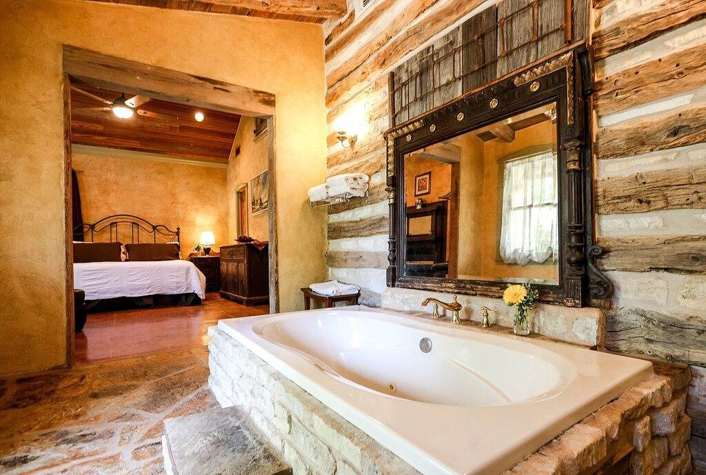 Cottage for 2 Guests in Gillespie County