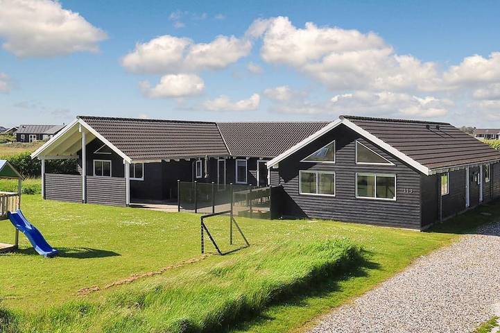 Ferienhaus für 20 Personen, mit Whirlpool und Terrasse sowie Pool und Sauna, mit Haustier