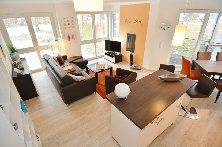 Entire holiday apartment, Holiday apartment for 4 people with hot tub in Strand Baabe, Baabe