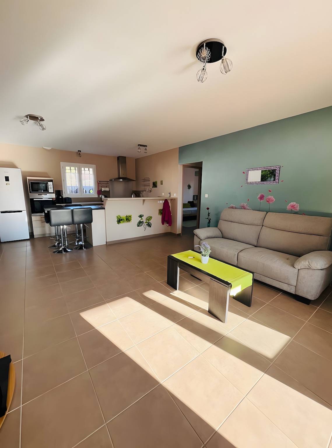 Maison Grenache – Mirabel aux Baronnies: Geteilte Terrasse, Wlan und Klimaanlage in Mirabel-aux-Baronnies, Nyons und Umgebung