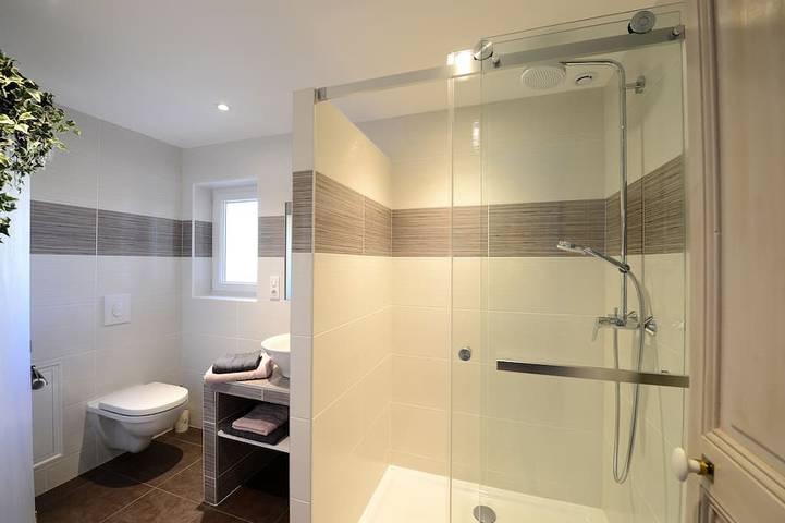 Gîte pour 12 personnes, avec jacuzzi et jardin à Vacqueyras - 4