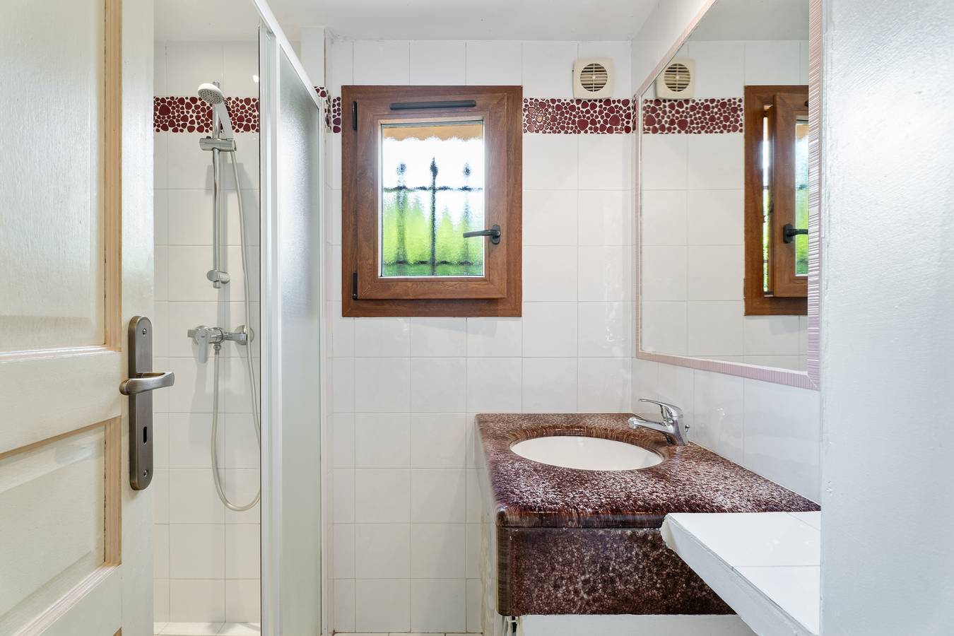 Apartamento entero, La Maison de Noélie - 1er Etage in Le Bar-sur-Loup, Region de Cannes
