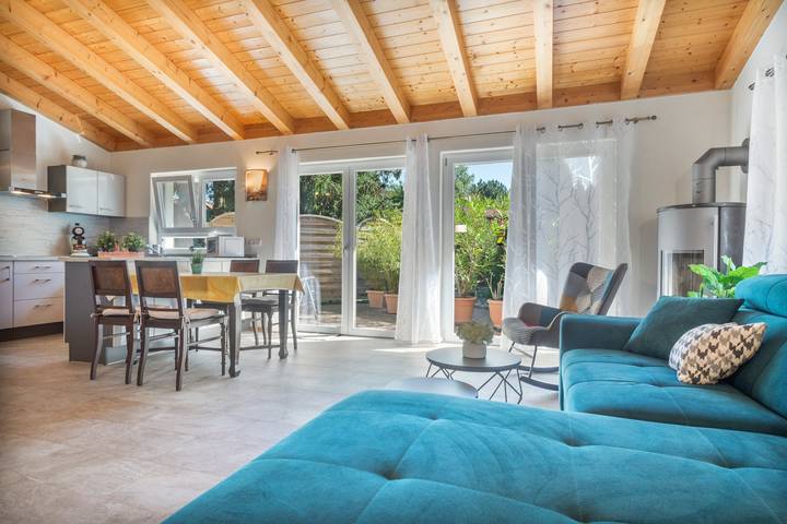 Ferienhaus „Haus Pluto“ mit privater Terrasse und Wlan in Deggenhausertal, Region Bodensee-Oberschwaben