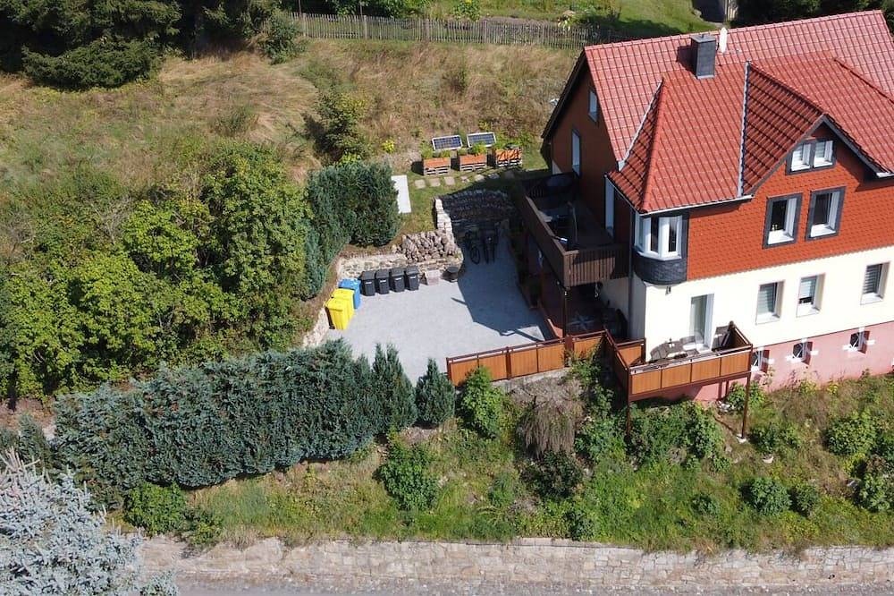 Genießt euren Urlaub im modernen Ferienhaus für 10+3 Gästen in Tanne, Harzvorland