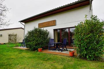 Ferienhaus für 3 Personen, mit Garten und Terrasse auf Fischland - Darß - Zingst