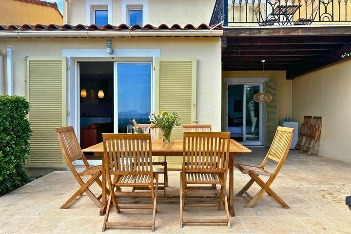 Gîte pour 8 personnes, avec piscine, animaux acceptés