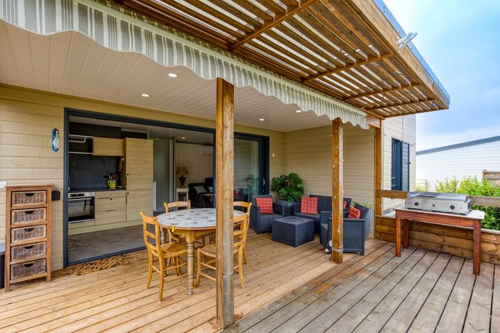 Location de vacances pour 6 personnes, avec jardin et bassin pour enfant à Pomérols