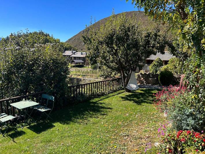 Casa rural para 2 personas, con Terraza además de Jardín y Vistas en Baixa Cerdanya