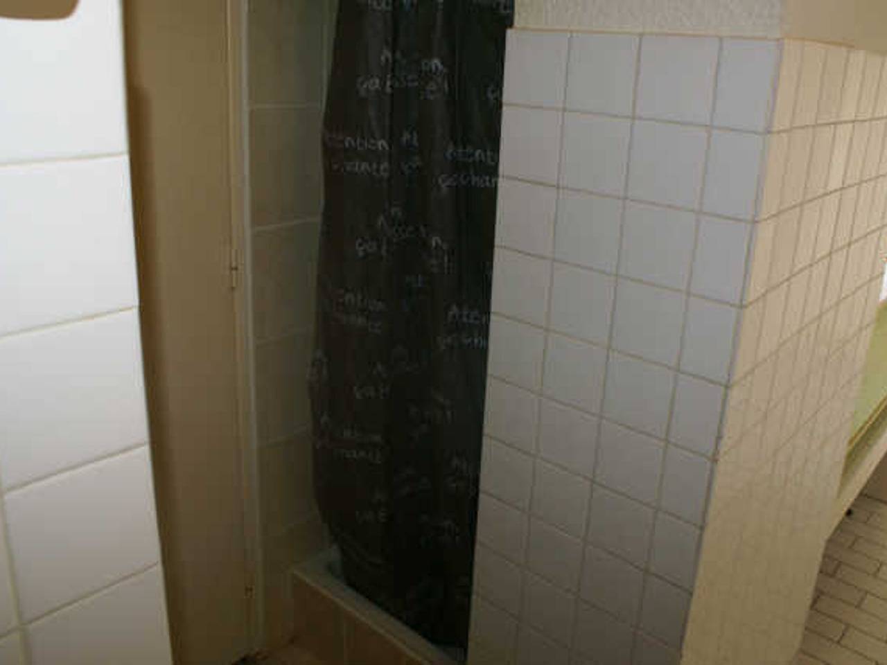 Entire studio, Cozy Studio for 2 with Modern Amenities, Parking, and Elevator Access in Cap d'Agde, Agde