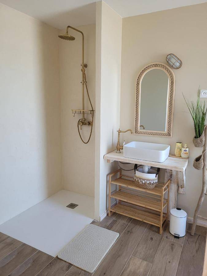 One-Bedroom House in Carquefou, Région de Nantes