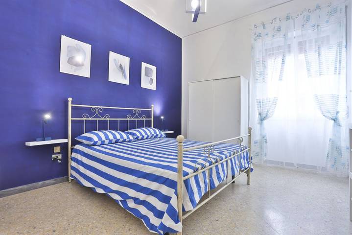 Apartamento entero, Guesthost - Casa Caramata - Airy Apartment near the Sea in Salerno, Costa tirrenica campania
