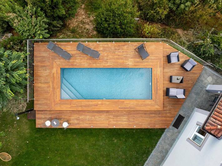 Villa pour 6 personnes, avec Balcon et Terrasse ainsi que Jardin et Piscine à Alba (Piemont)