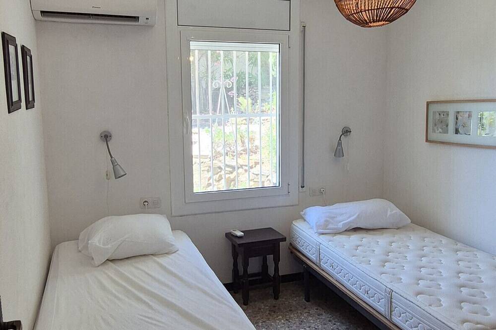Ref. Zar12 - Confortable Villa Con Piscina Y Vistas Al Mar in El Mas Fumats, Roses