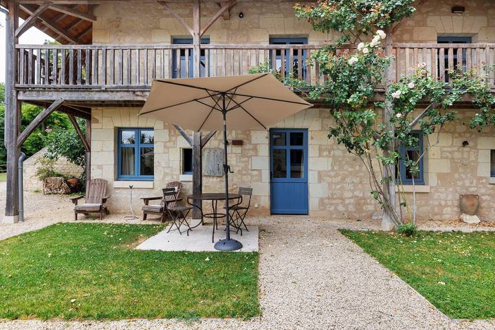 La loge fernand de saint-éxupéry - proche Chinon avec piscine in Cravant-les-Côteaux, Vallée de la Loire