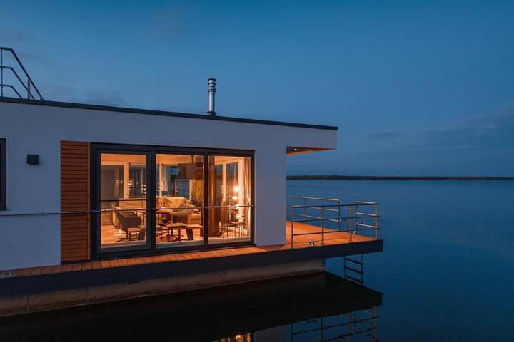 Ferienhaus für 6 Personen, mit Terrasse und Seeblick sowie Ausblick in Vetschau - 2