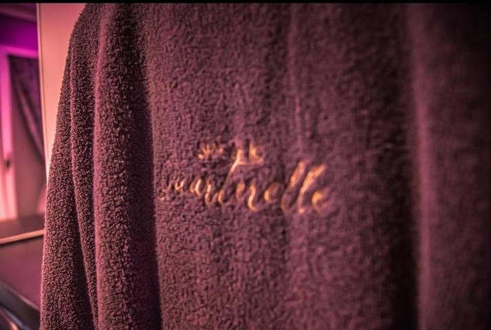 Gîte pour 2 personnes, avec jacuzzi ainsi que sauna et terrasse à Remiremont - 2