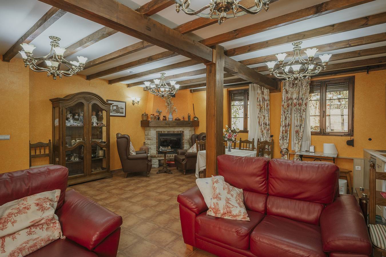 Ganze Wohnung, Ferienwohnung 'Colegiata' mit Wi-Fi in Ampudia, Palencia Provinz