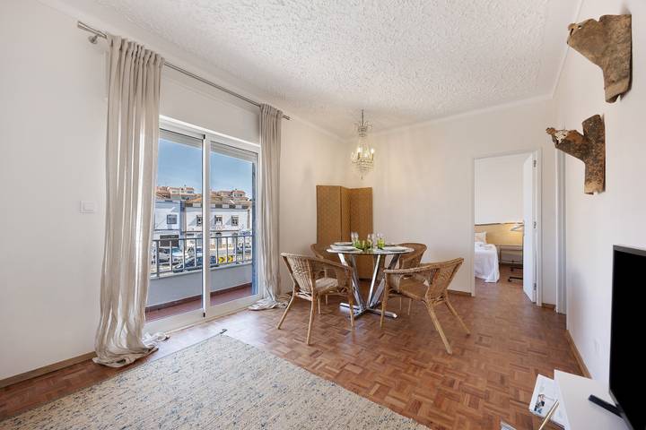 Appartement entier, Appartement "Regato" avec terrasse privée, balcon et Wi-Fi in Ferragudo, District de Faro