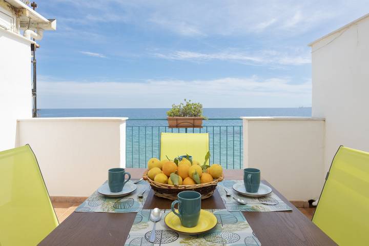 Ferienhaus mit Meerblick für 6 Personen, mit Balkon in Palermo - 2