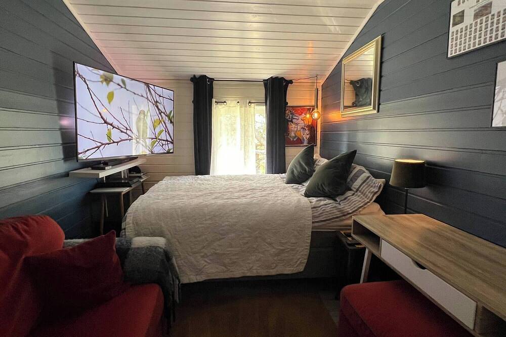 Fröhliche Hütte mit Sauna und herrlicher Aussicht in Eide, Nördliches Fjordnorwegen