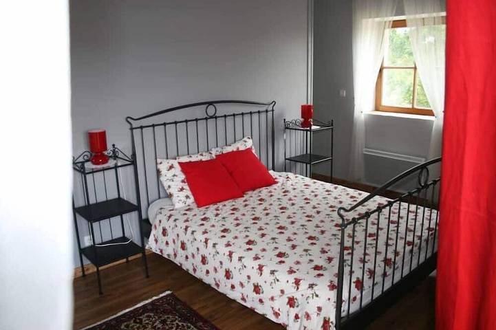 Location de vacances pour 5 personnes, avec balcon et jardin à Saint-Émiland - 2