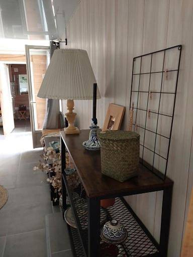 Gîte pour 2 personnes, avec vue ainsi que jardin et piscine à Carla-Bayle - 4