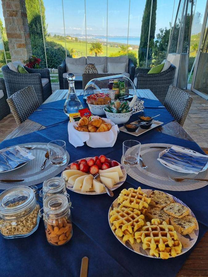 Location de vacances pour 2 personnes, avec Balcon et Jacuzzi ainsi que Terrasse et Jardin à Petacciato - 3