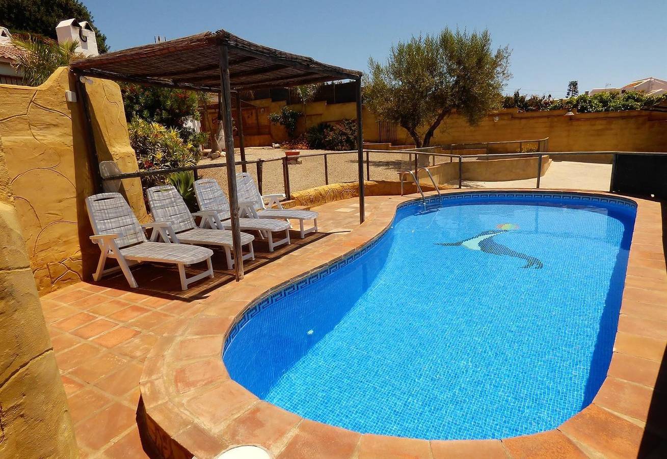 Casa de vacaciones Los Aperos 1 con vistas al mar, piscina, jardín y Wi-Fi in Vélez-Málaga, Costa del Sol