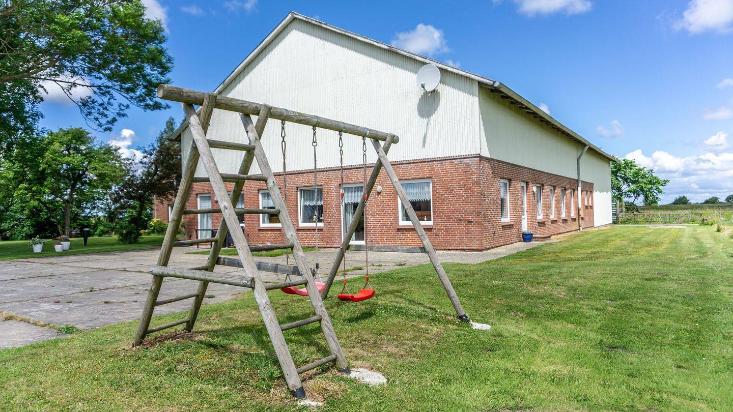 Ganze Wohnung, Ferienwohnung auf dem Ferienhof Nickelswarft 2 in Poppenbüll für 2-6 Personen in Poppenbüll, Eiderstedt