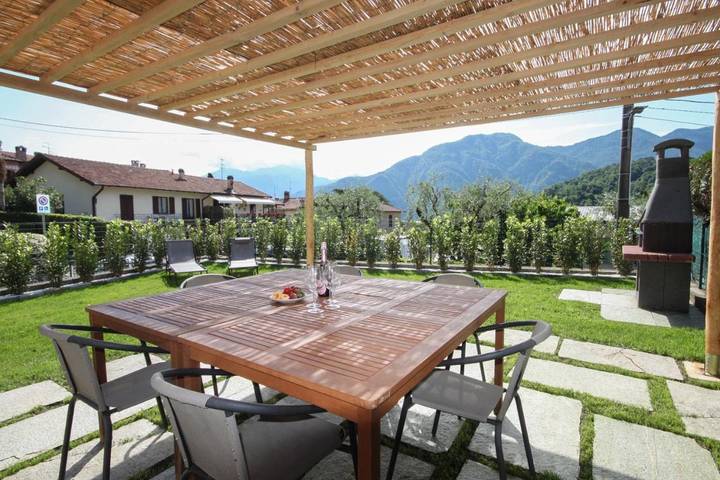 Location de vacances pour 5 personnes, avec jardin à Lenno - 2