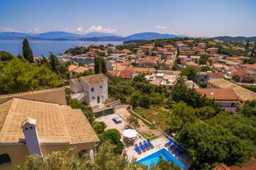 Villa voor 8 Personen in Kassiopi, Corfu, Afbeelding 2