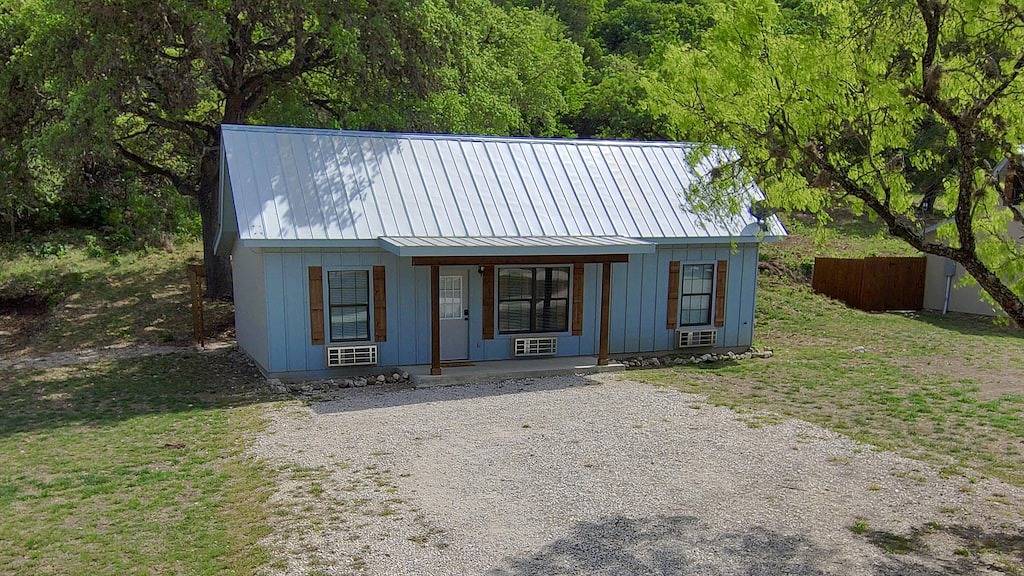 Hunter's Ridge Cabins - 5 in Concan, Uvalde County