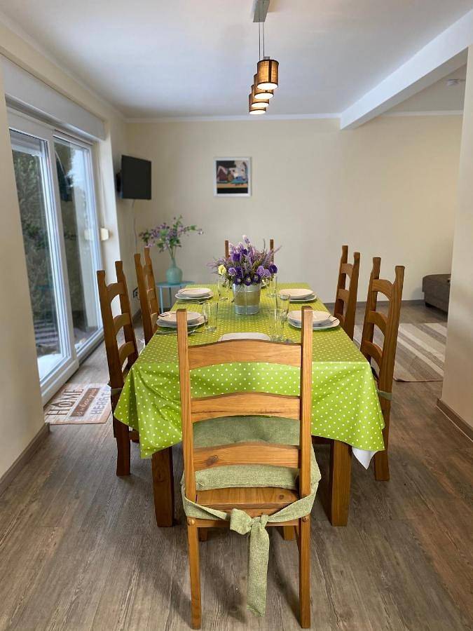 Four-Bedroom House in Zwenkau, Zwenkauer See