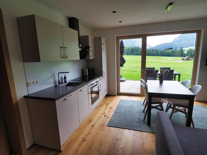 Ferienwohnung für 4 Personen, mit Terrasse und Garten sowie Sauna und Ausblick in Schoppernau