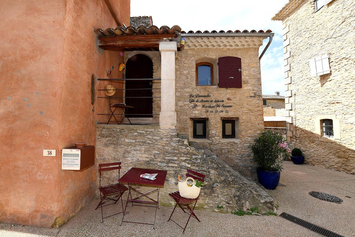 Gîte Des Demoiselles 4 personnes Roussillon in Roussillon, Parc naturel régional du Luberon