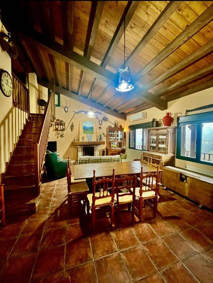 Seven-Bedroom House in Casas del Castañar, Valle del Jerte