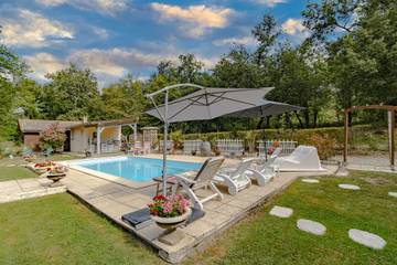 Maison De Vacances pour 6 Personnes dans Pomport, Périgord Pourpre, Photo 1