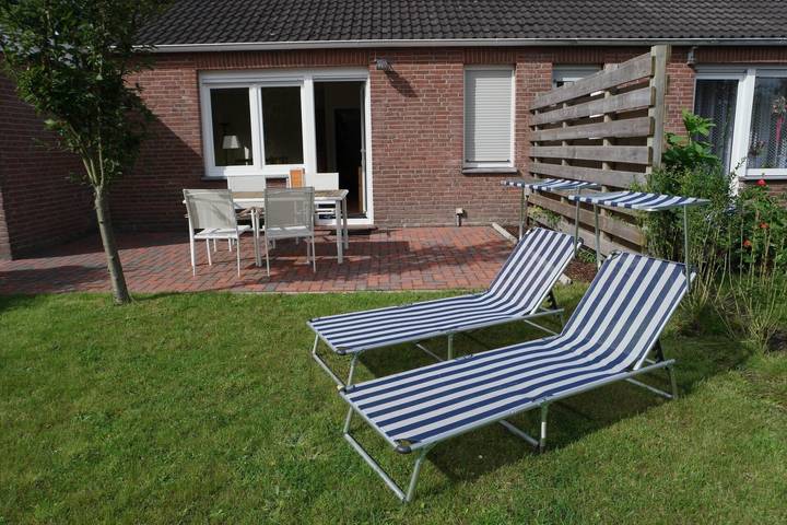 Ferienhaus für 4 Personen, mit Terrasse und Garten in Norden und Umgebung