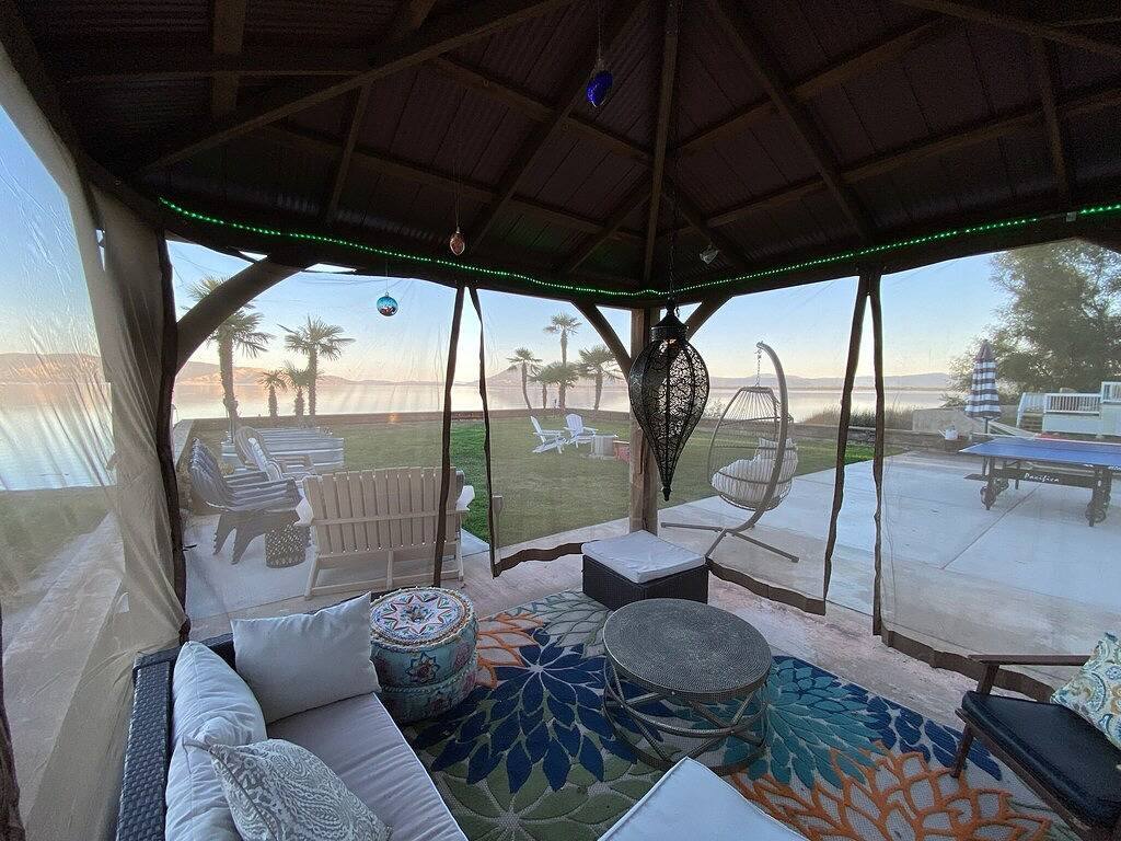 Luxe and Spacious Lakefront House with Brand New Dock and Boat Lift in Lakeport, California North Coast